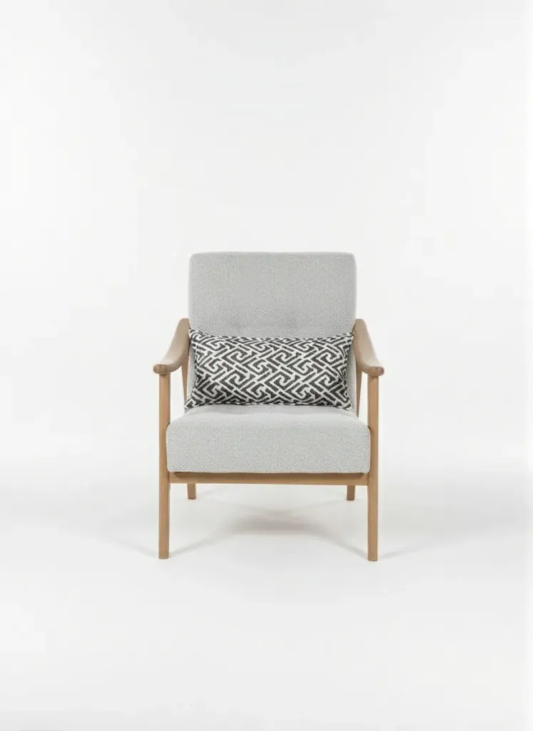 Antik Armchair